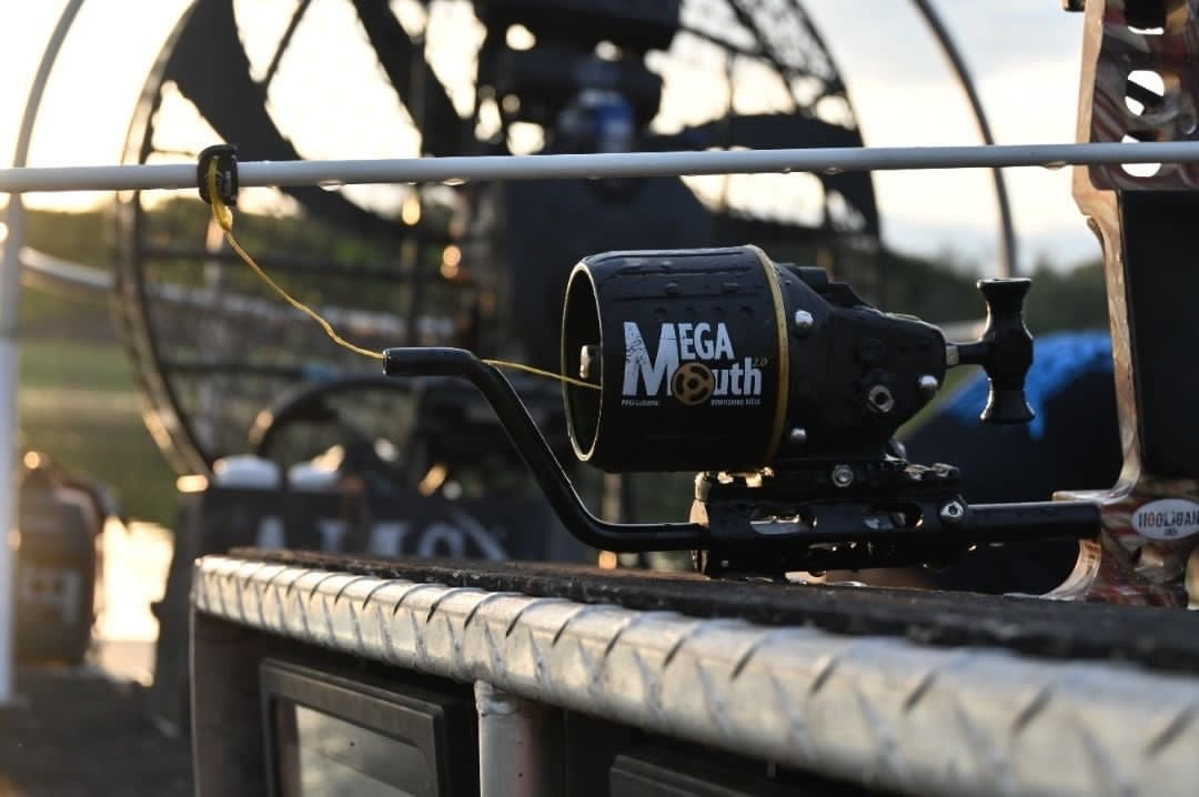 MegaMouth 2.0 Bowfishing Reel - Force Feed'em Bowfishing